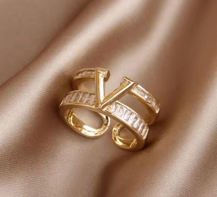 V Ring