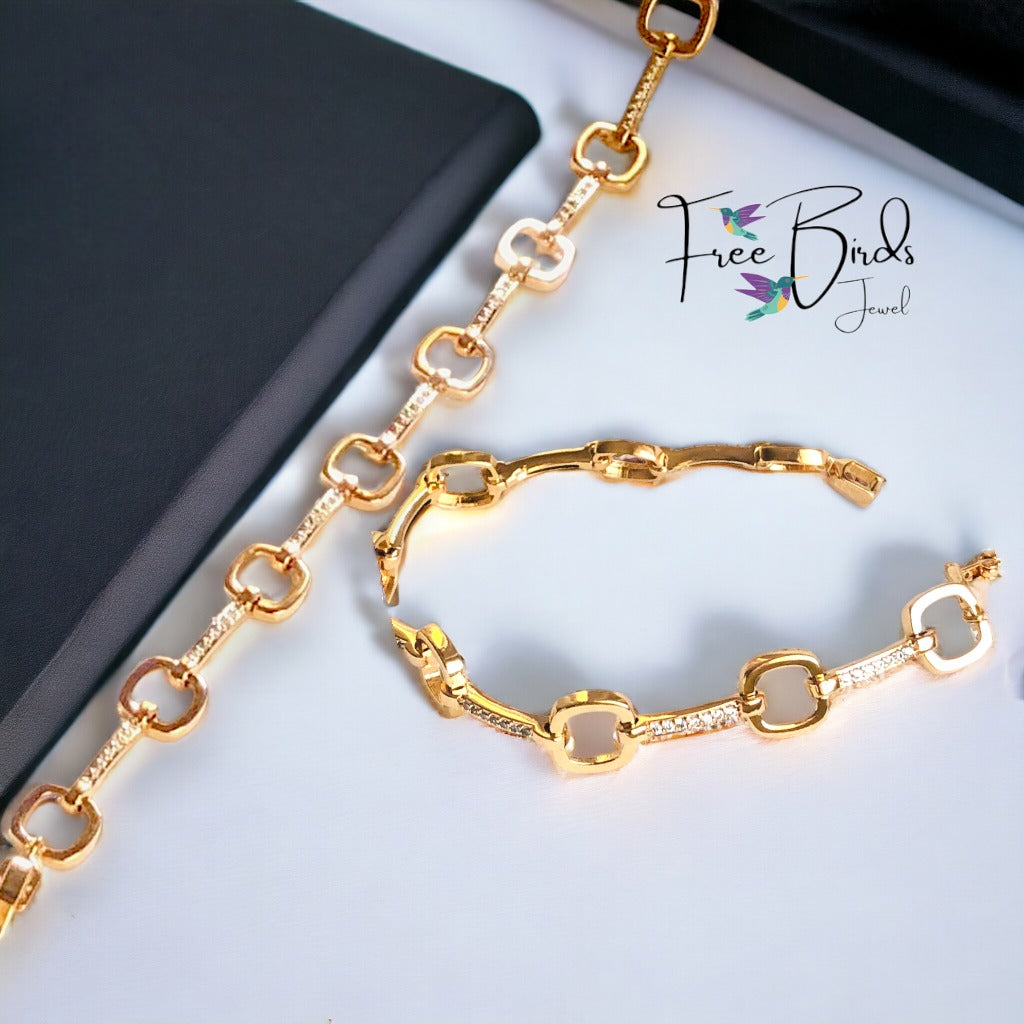 Fine Link Golden Bracelet