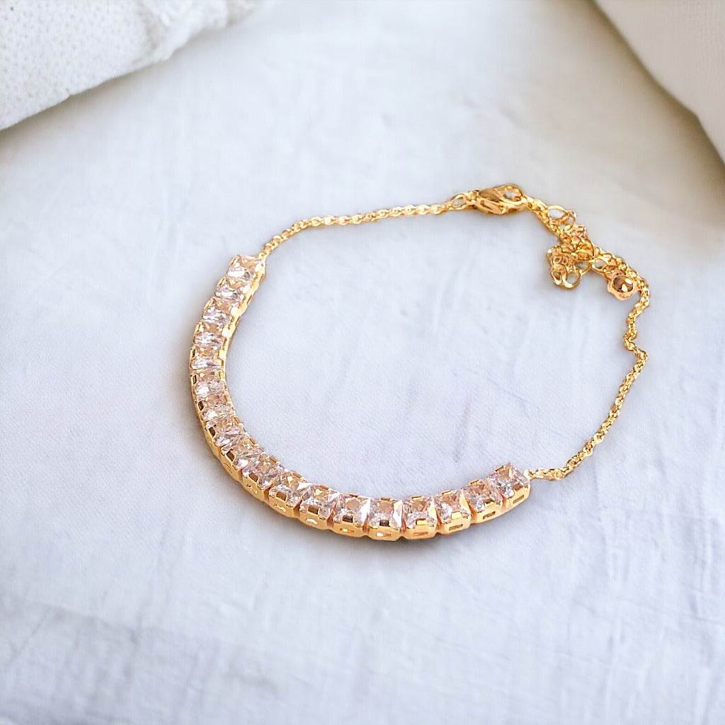 Exquisite Princess Cut Adjustable Gold Bracelet