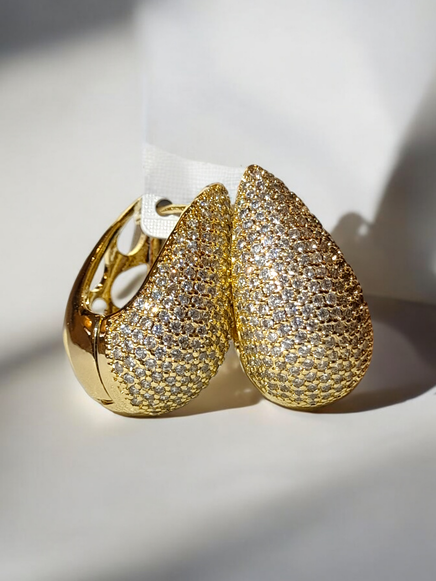 Whispering Bells - Gold