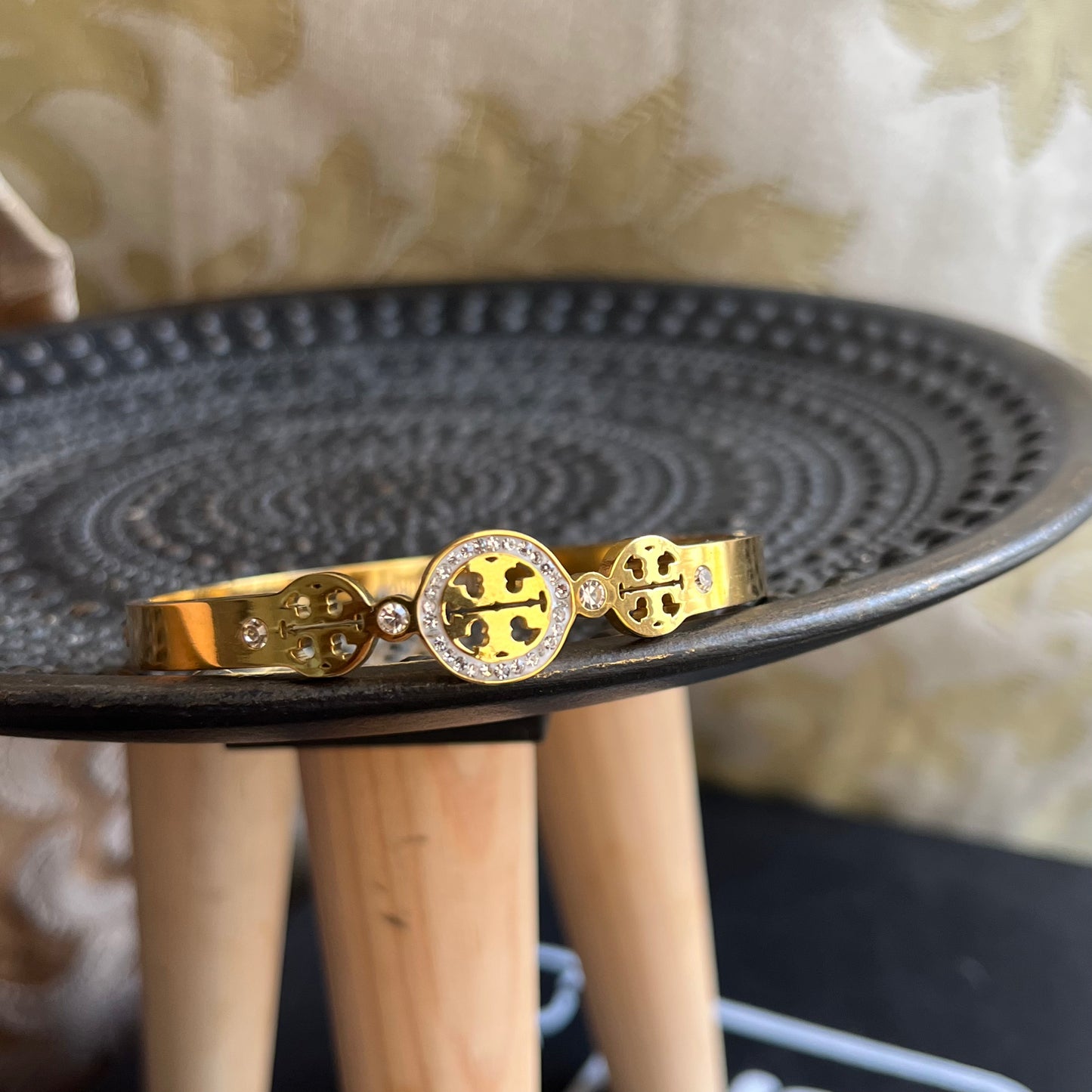 Tory Burch Style Signature band
