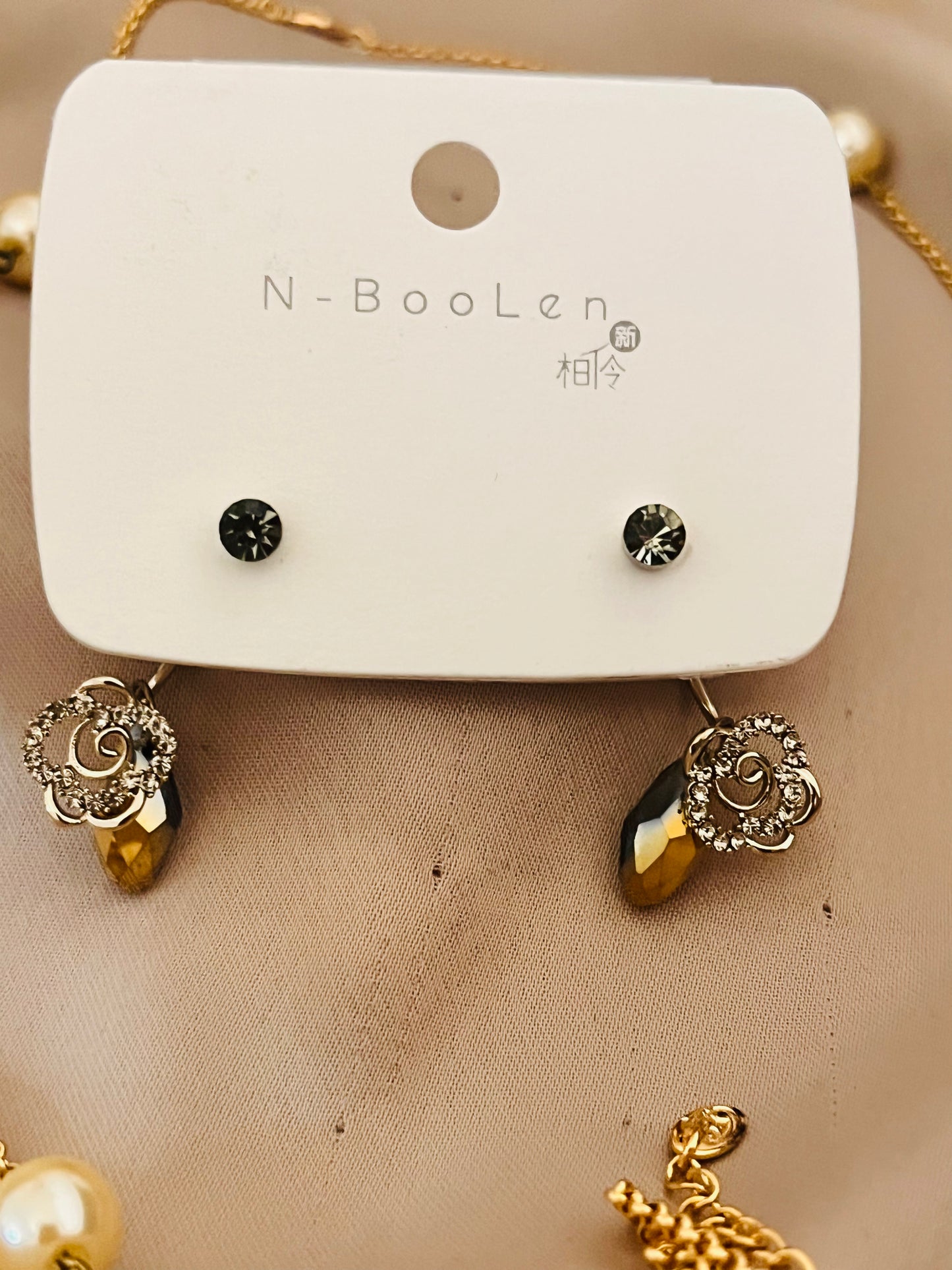 Fashionista Flower Earrings