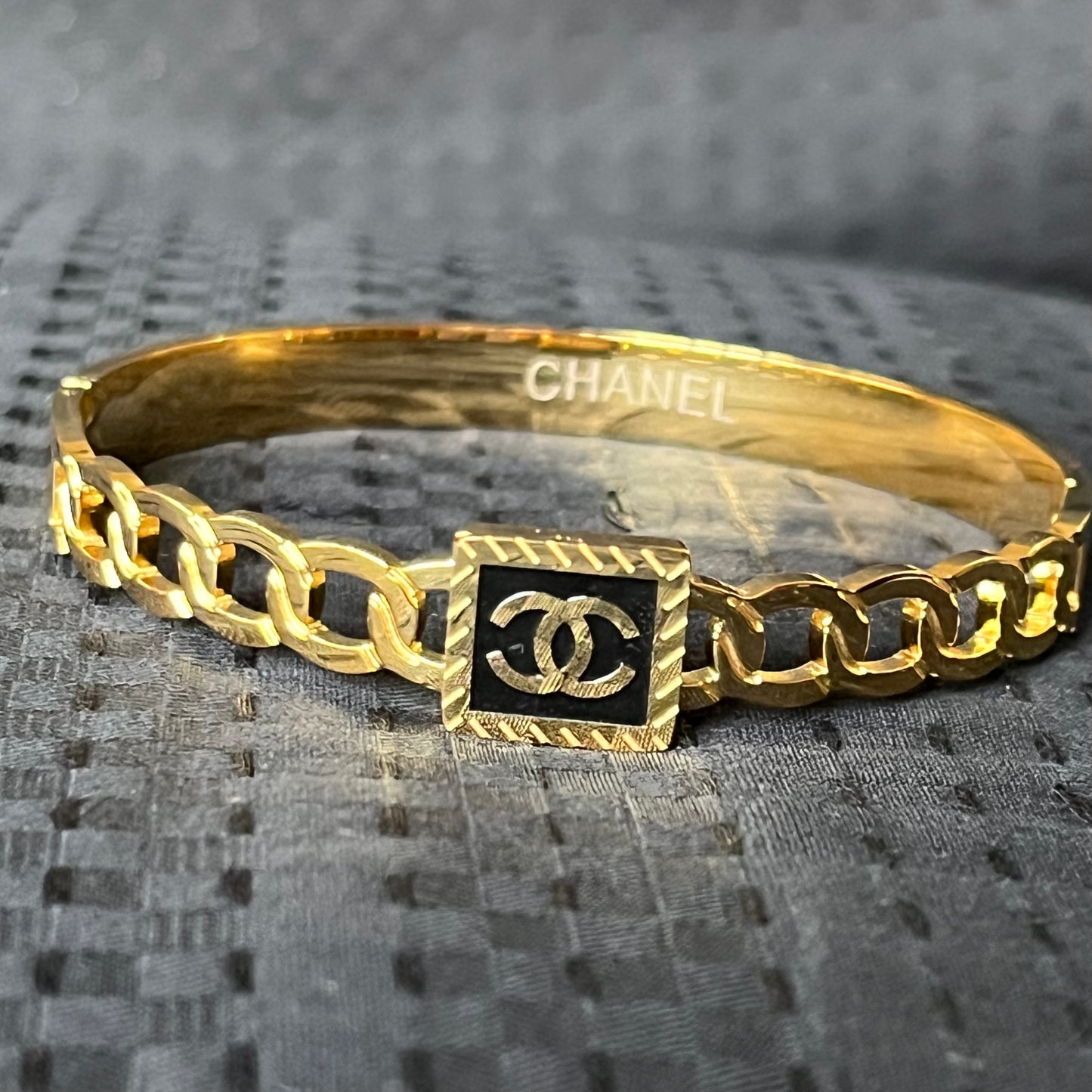 Gold Fancy C-chained Band
