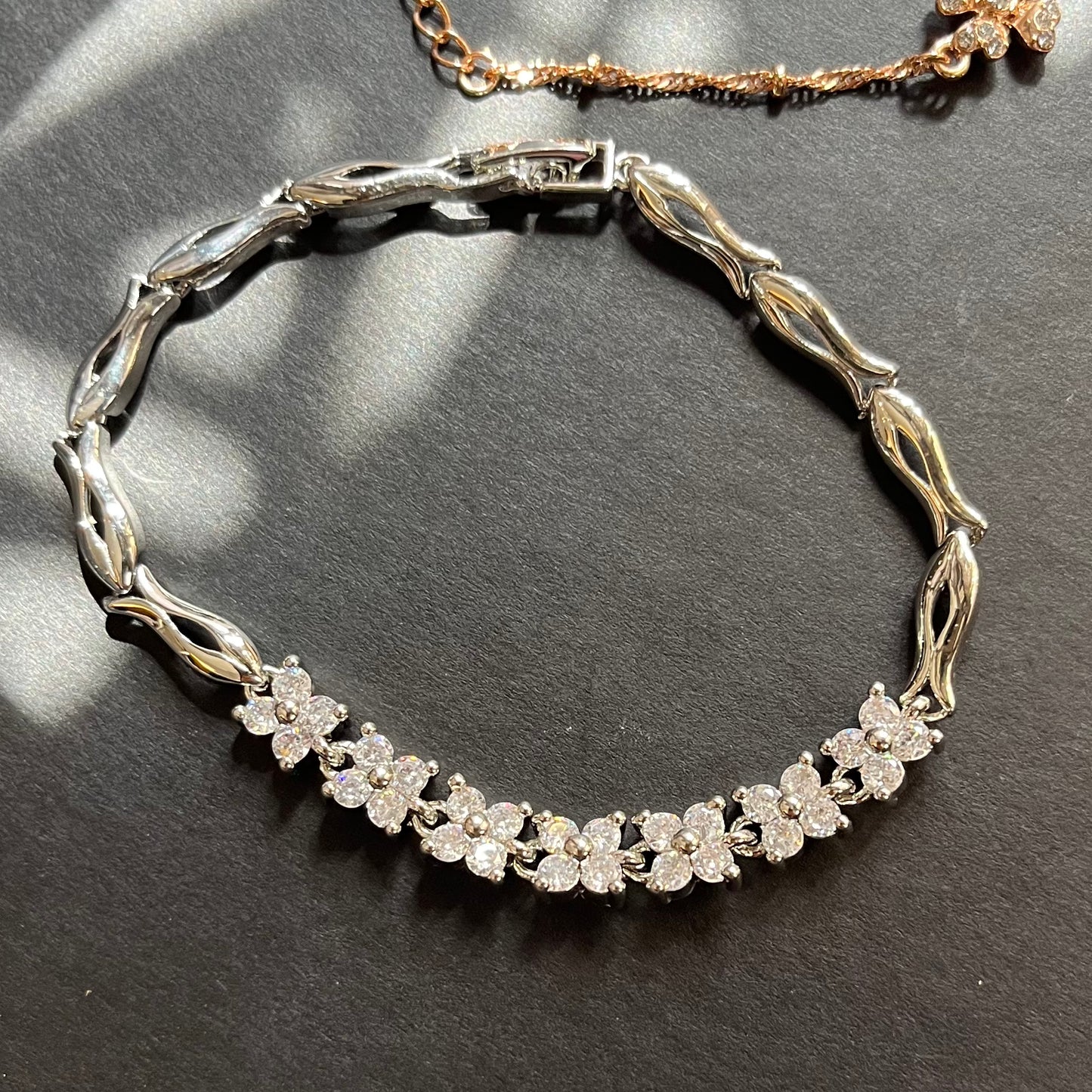 Flowered Crystal Bracelet